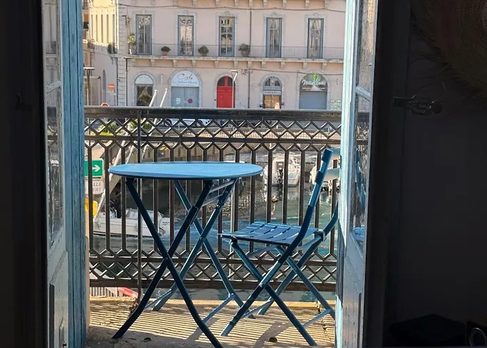 דירה Vue Exceptionnelle Sur Le Canal